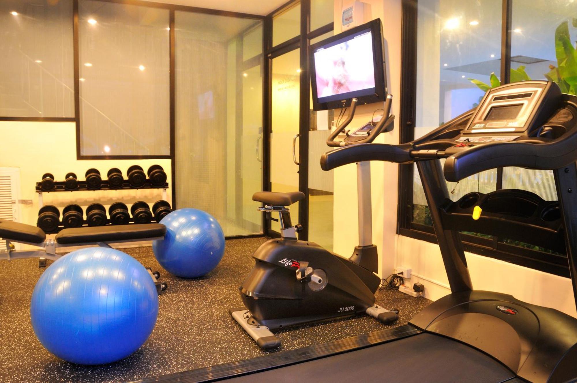 The Wave Hotel Patong Sha Phuket Εξωτερικό φωτογραφία