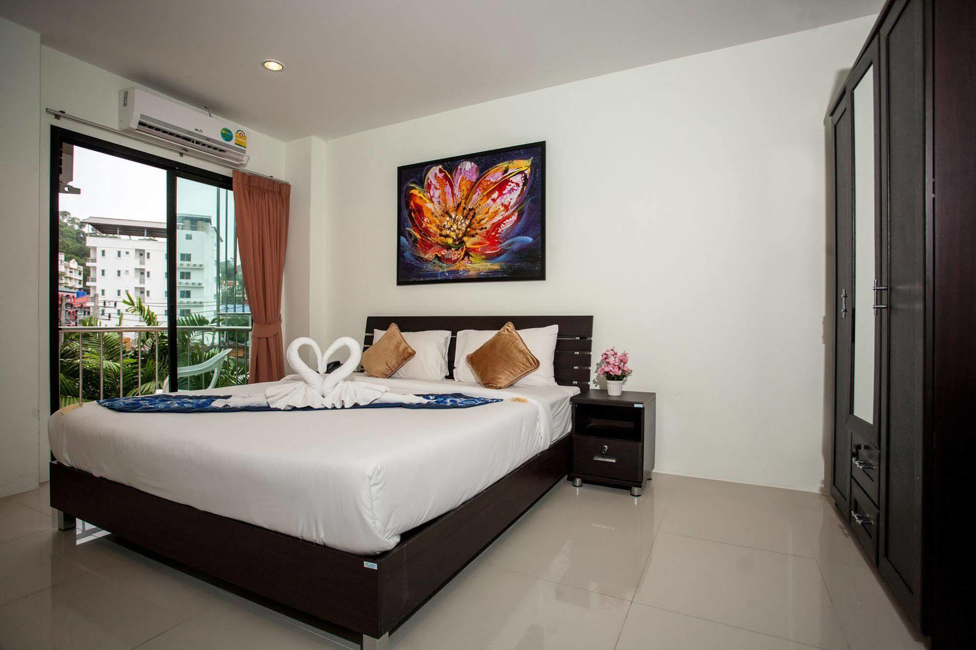 The Wave Hotel Patong Sha Phuket Εξωτερικό φωτογραφία