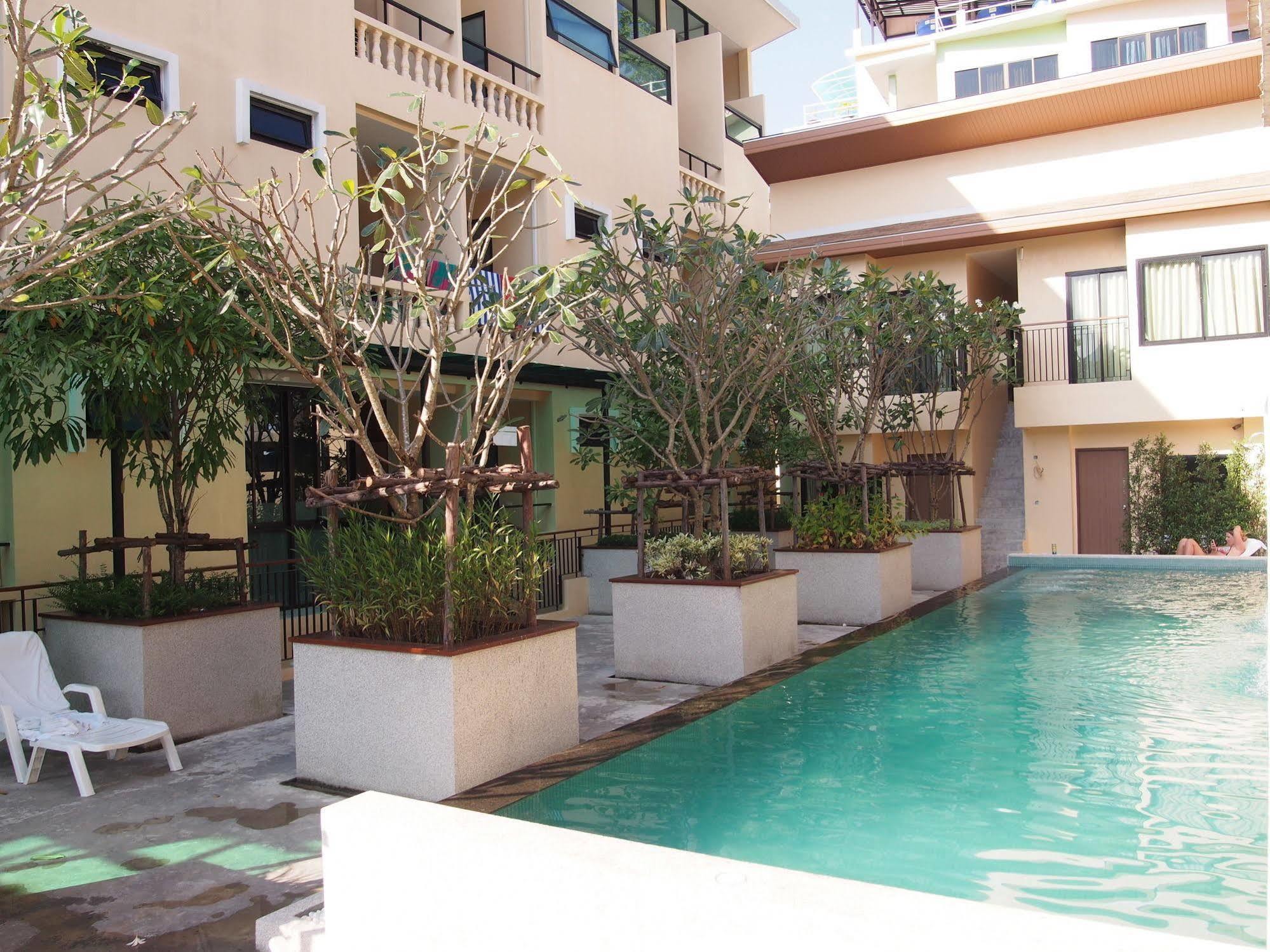 The Wave Hotel Patong Sha Phuket Εξωτερικό φωτογραφία