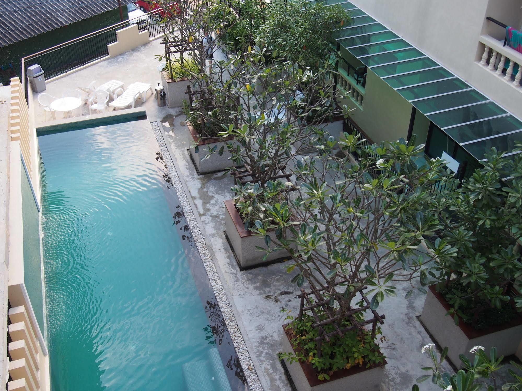 The Wave Hotel Patong Sha Phuket Εξωτερικό φωτογραφία