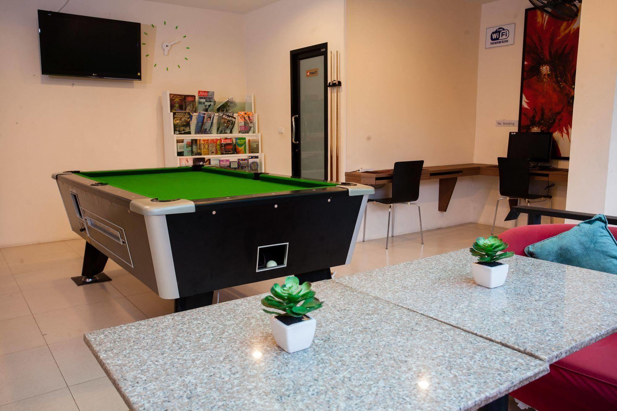The Wave Hotel Patong Sha Phuket Εξωτερικό φωτογραφία